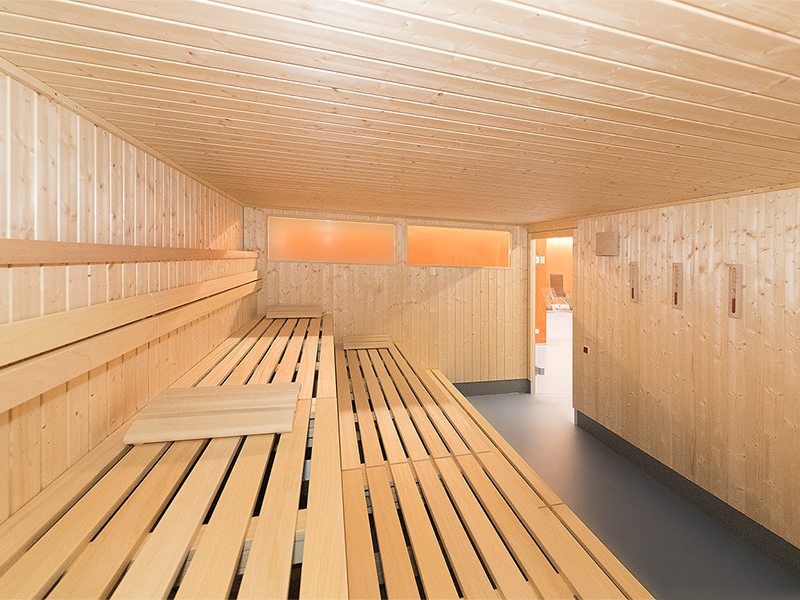 Sauna von innen ACTIV FITNESS Studio Bellinzona