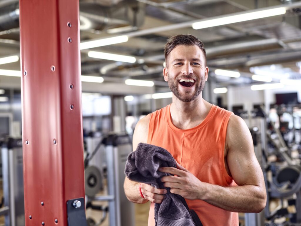 Mitglied Functional Turm lachend Activ Fitness