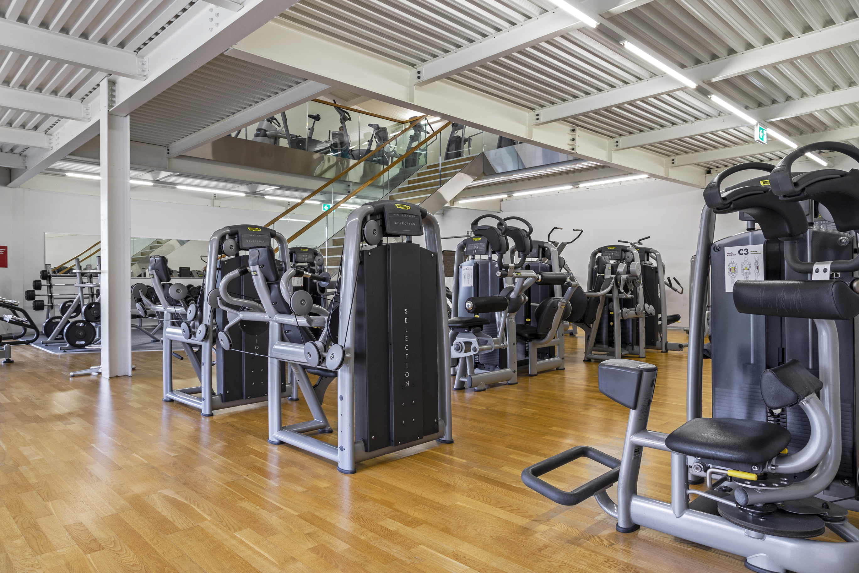 ACTIV FITNESS Aigle Kraft
